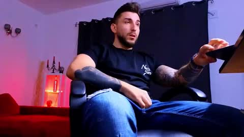 MightyAaron online show from 09/09/25, 03:39