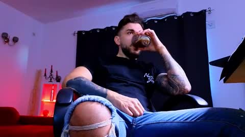 MightyAaron online show from 10/29/25, 05:31