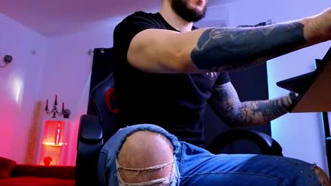 MightyAaron online show from 03/25/26, 05:02