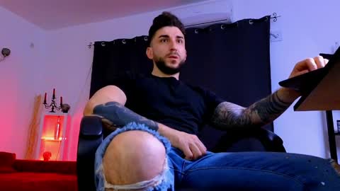 MightyAaron online show from 04/19/26, 01:27