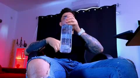 MightyAaron online show from 05/26/26, 03:46