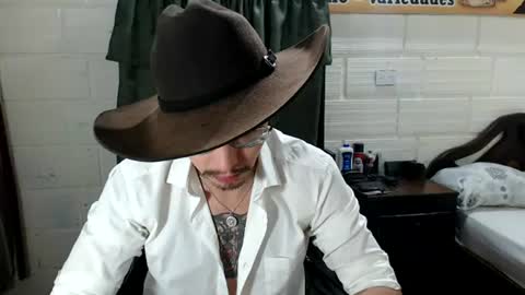 Miguel  Independent Model  online show from 06/13/26, 11:08