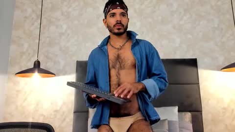 miguelsanfrancisco online show from 11/24/25, 06:18