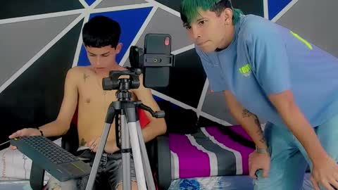 Snapshot of migueyalejo_sweetsex chatting on 01/26/25, 03:06 migueyalejo sweetsex online show from 01/26/25, 03:06