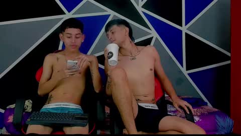 Snapshot of migueyalejo_sweetsex chatting on 02/27/25, 04:31 migueyalejo sweetsex online show from 02/27/25, 04:31