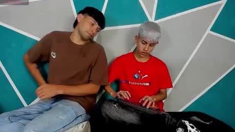 Snapshot of migueyalejo_sweetsex chatting on 10/16/25, 03:07 migueyalejo sweetsex online show from 10/16/25, 03:07