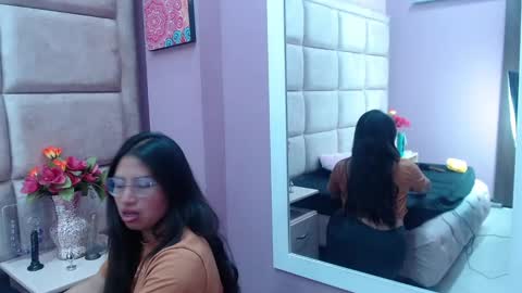 Snapshot of miha_smith chatting on 01/12/25, 02:56 Miha online show from 01/12/25, 02:56