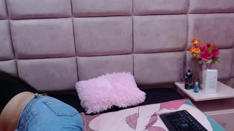 Snapshot of miha_smith chatting on 01/24/25, 03:00 Miha online show from 01/24/25, 03:00