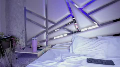 MIA 3 online show from 02/28/25, 03:15