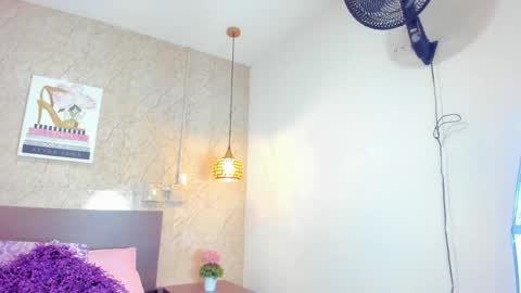 Miia online show from 04/20/26, 11:46