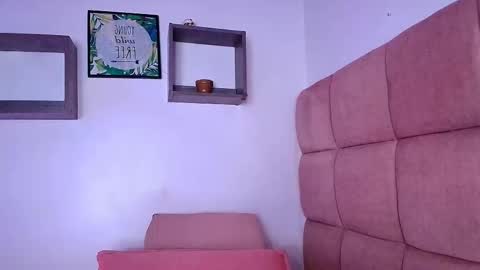 Snapshot of miia_01_ chatting on 09/16/25, 11:55 Mia  online show from 09/16/25, 11:55