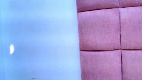 Snapshot of miia_01_ chatting on 09/22/25, 11:56 Mia  online show from 09/22/25, 11:56