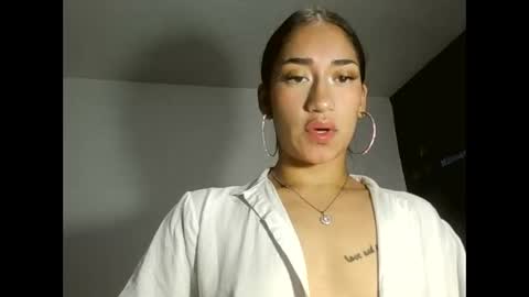 Snapshot of miia__strog chatting on 10/13/25, 12:16 Mmia  strog online show from 10/13/25, 12:16
