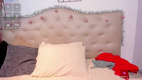 Mia Jhones online show from 12/18/24, 05:59