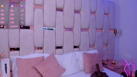 Miia Schwarz  online show from 02/04/25, 10:02