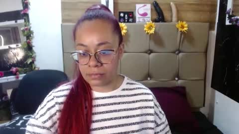 Snapshot of miia_spencer_ chatting on 10/06/25, 05:21 miia online show from 10/06/25, 05:21