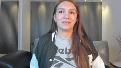 Miia 3 online show from 01/20/25, 11:24