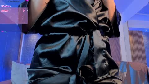 Miia 3 online show from 01/22/25, 05:49