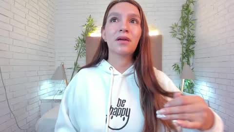 Miia 3 online show from 02/13/25, 11:50