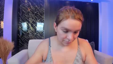 Miia 3 online show from 02/21/25, 06:26