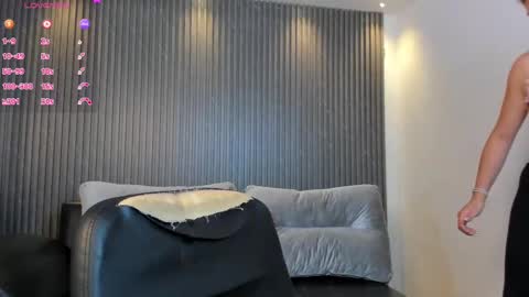 Miia 3 online show from 03/03/25, 06:33