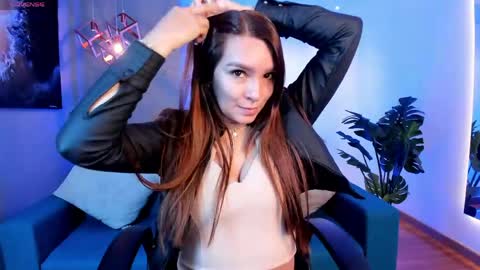 Miia 3 online show from 04/22/26, 11:45