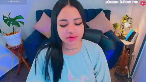 Snapshot of miiaa7_ chatting on 06/18/26, 11:25 Ma is my name I invite you to check out my wish list for my birthday online show from 06/18/26, 11:25