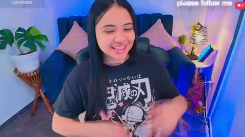 Snapshot of miiaa7_ chatting on 07/03/26, 02:45 Ma is my name I invite you to check out my wish list for my birthday online show from 07/03/26, 02:45