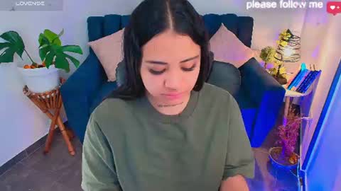 Snapshot of miiaa7_ chatting on 07/15/26, 12:32 Ma is my name I invite you to check out my wish list for my birthday online show from 07/15/26, 12:32