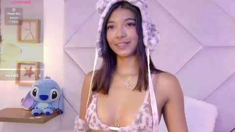 Snapshot of miiaa_spencer chatting on 06/30/26, 11:00 Miia online show from 06/30/26, 11:00