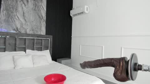 Mia Monroe online show from 03/07/25, 05:51