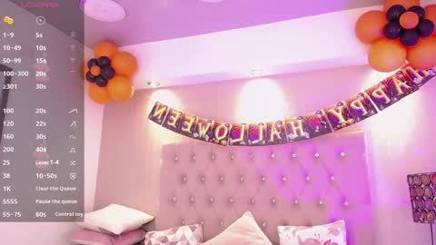 Snapshot of miilu_dancer_ chatting on 10/17/25, 10:07 Lucii online show from 10/17/25, 10:07