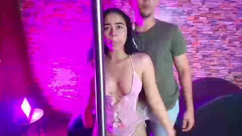 Dulce   online show from 09/19/25, 02:07