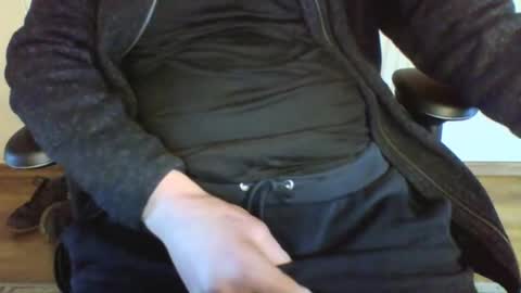 mik online show from 02/24/25, 11:54