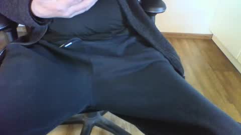 mik online show from 02/26/25, 01:08