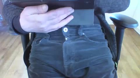 mik online show from 03/03/25, 02:48