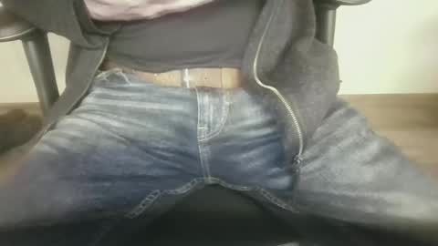 mik online show from 11/15/25, 08:55