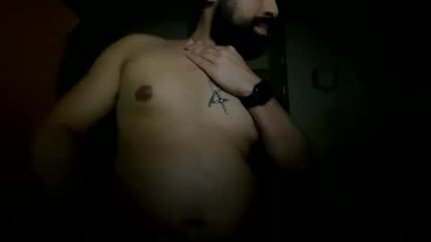 Snapshot of mik138 chatting on 12/01/25, 10:53 mik138 online show from 12/01/25, 10:53