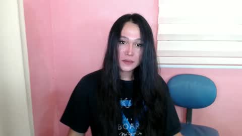 Hi im Avah online show from 02/01/25, 02:13