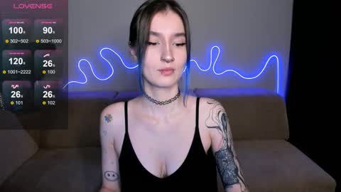 Mika online show from 11/10/25, 02:38