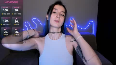 Mika online show from 11/11/25, 12:49