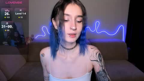 Mika online show from 11/21/25, 02:16