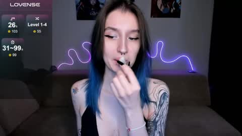 Mika online show from 04/16/26, 10:27