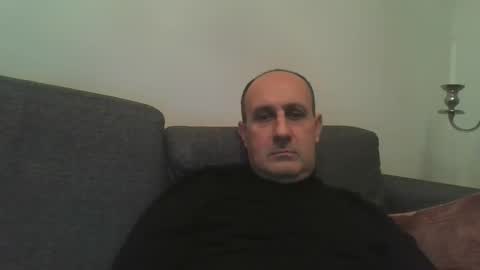 Snapshot of mikael_r52 chatting on 02/06/26, 02:16 mikael_r52 online show from 02/06/26, 02:16