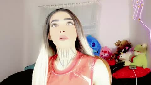 Snapshot of mikaelarangel chatting on 06/23/26, 03:59 mikaelarangel online show from 06/23/26, 03:59