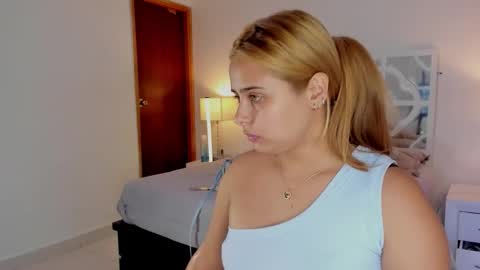 Mikaela blondie bigass online show from 02/08/26, 01:14
