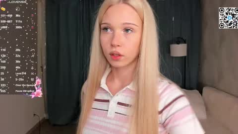 Angel girl online show from 04/19/26, 09:28