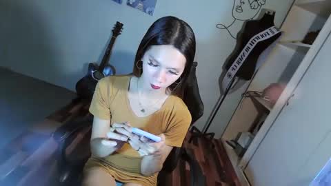 Snapshot of mikaellasander chatting on 02/23/25, 03:18 ELLA online show from 02/23/25, 03:18