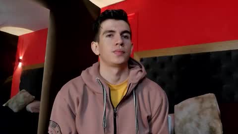 mikael online show from 11/03/25, 08:21