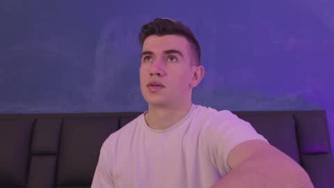 mikael online show from 03/31/26, 04:24